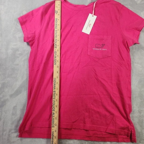 Vineyard Vines Womens Pink Vintage Whale Graphic Pocket Tee Shirt XS - Picture 2 of 6